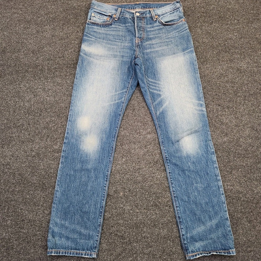 Levis 501 Womens 28x32 Blue Medium Wash Denim Jeans Straight Leg Button Fly
